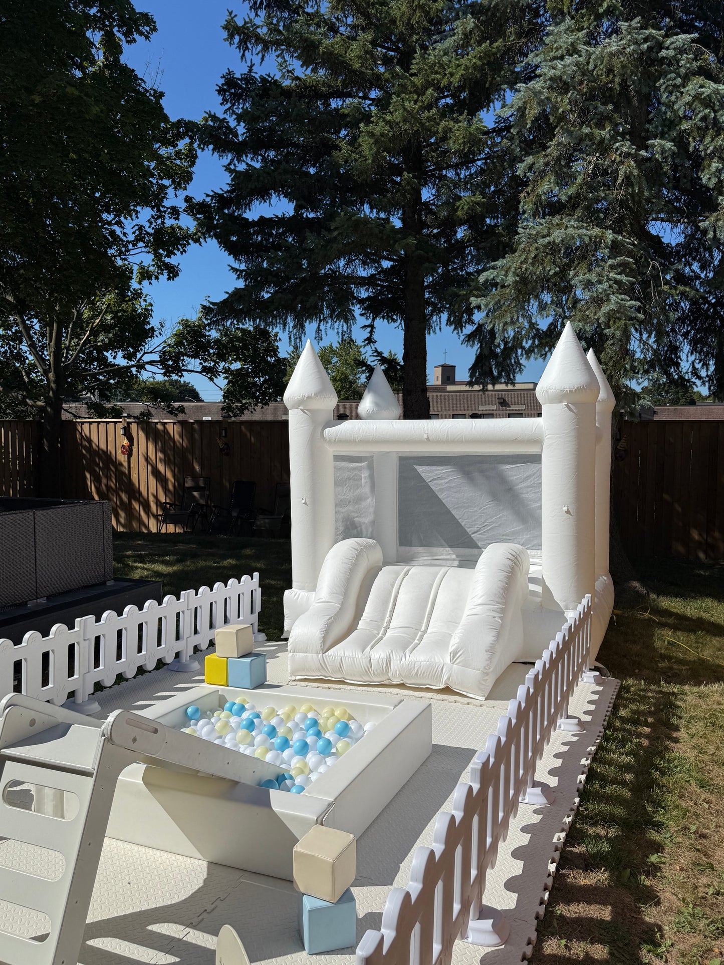 7ft Castle + Super Mini Ball Pit & Slide Combo