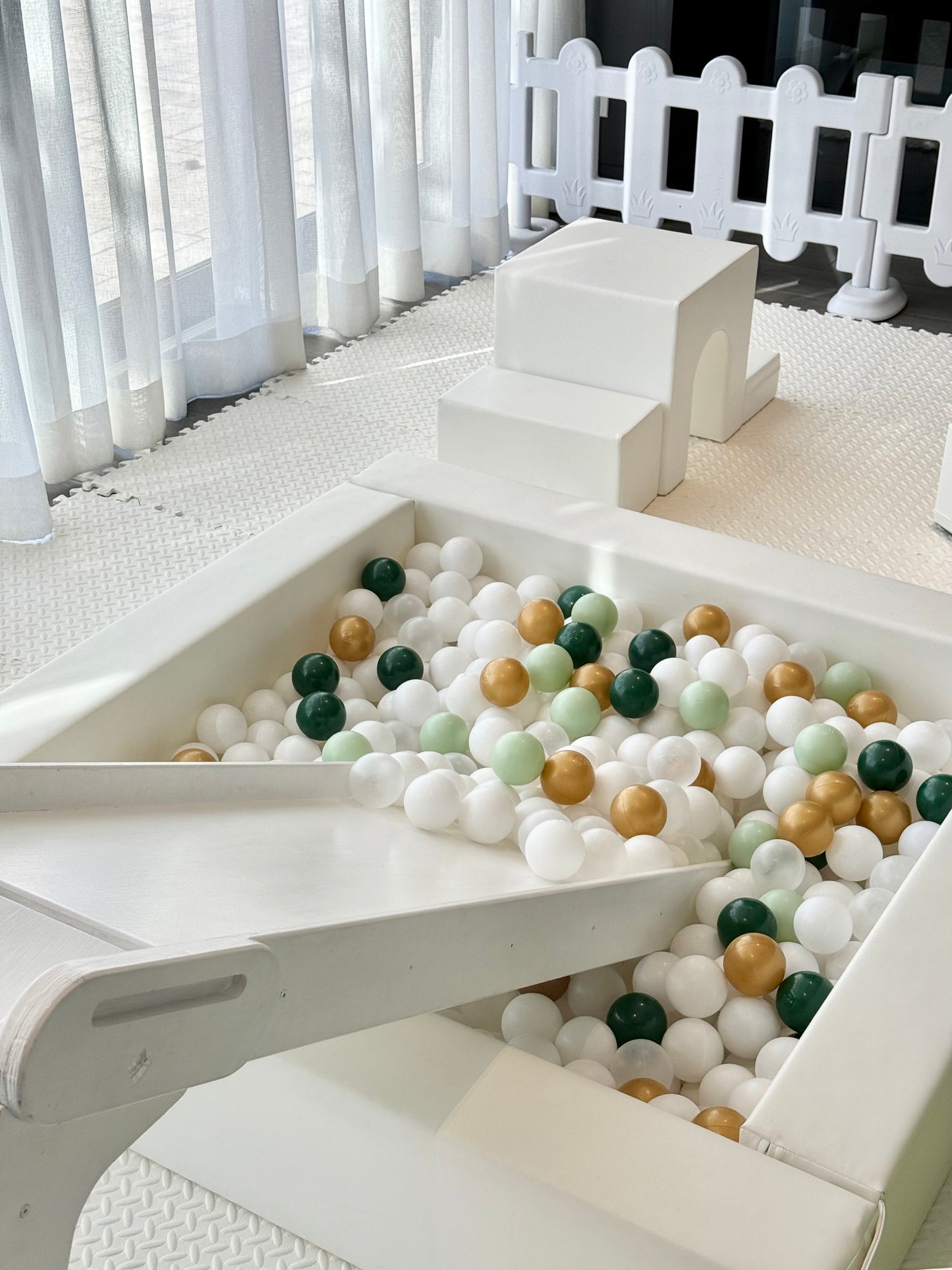 Super Mini Soft Play Set with 10ft Castle & Mini Ball Pit