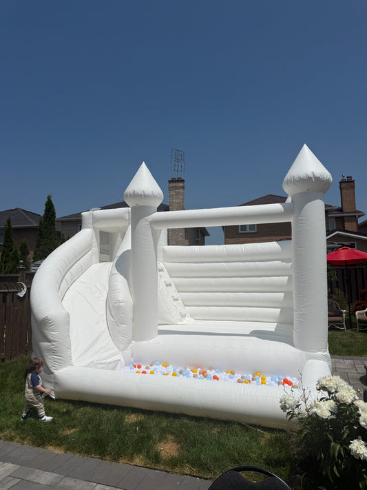 16 Ft White Jumping Castle With Ball Pit & Slide