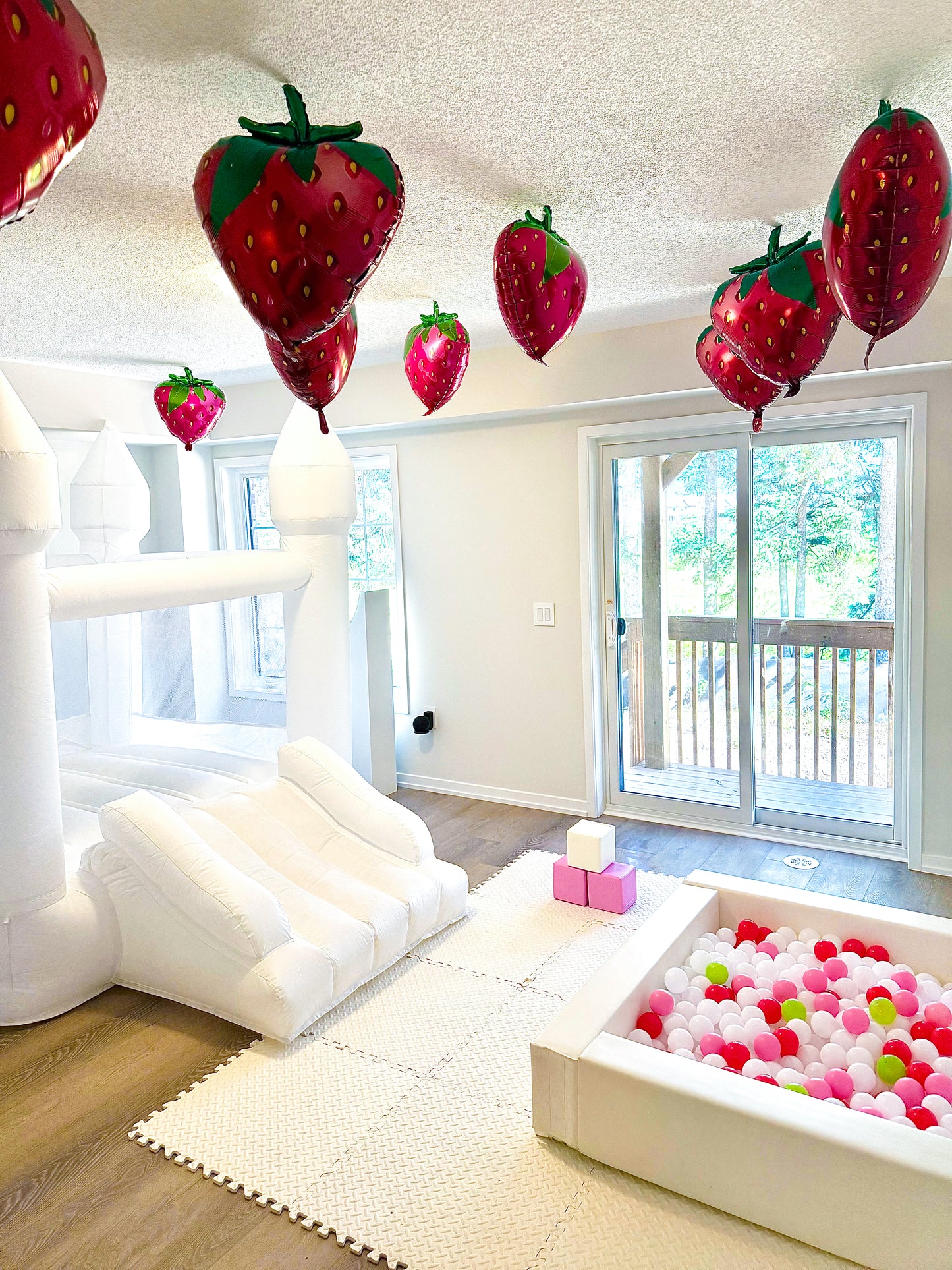 7ft Castle + Super Mini Ball Pit & Slide Combo