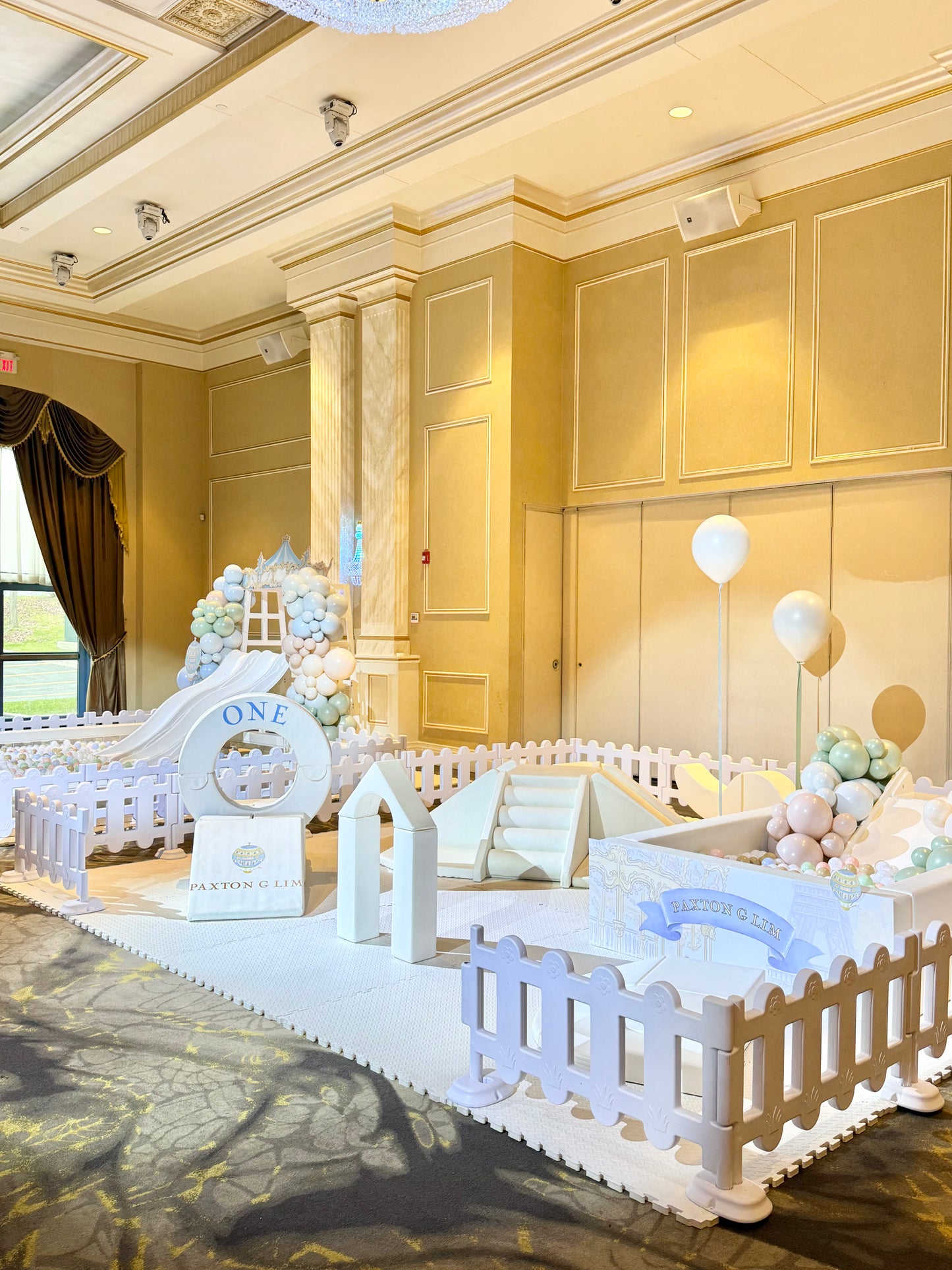 XXL Luxe White Soft Play Set with 12ft Ball Pit