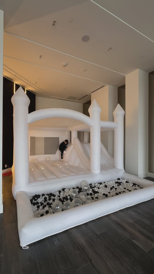 15 Ft White Jumping Castle With Ball Pit & Slide